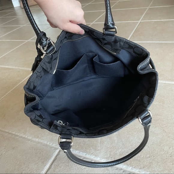 BLACK COACH PURSE - Picture 9 of 13